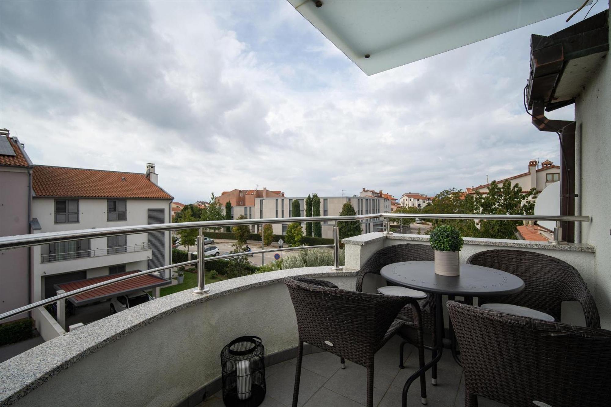 Apartments Valbruna Rovinj Luaran gambar