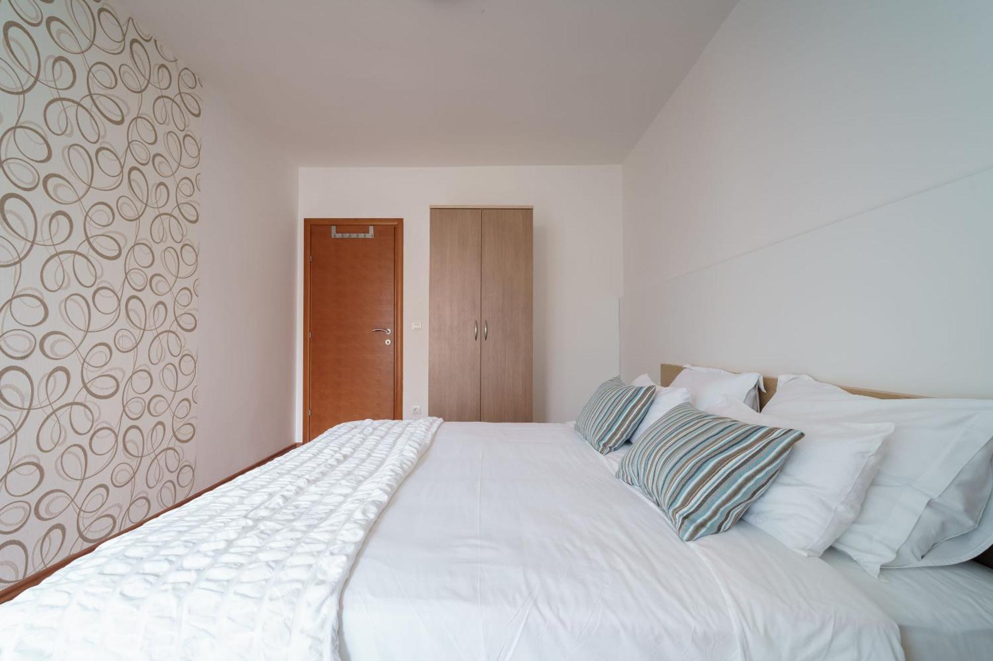 Apartments Valbruna Rovinj Luaran gambar