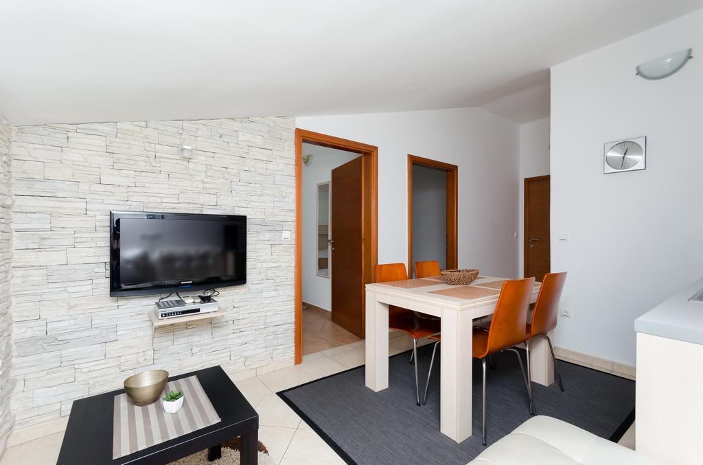 Apartments Valbruna Rovinj Luaran gambar