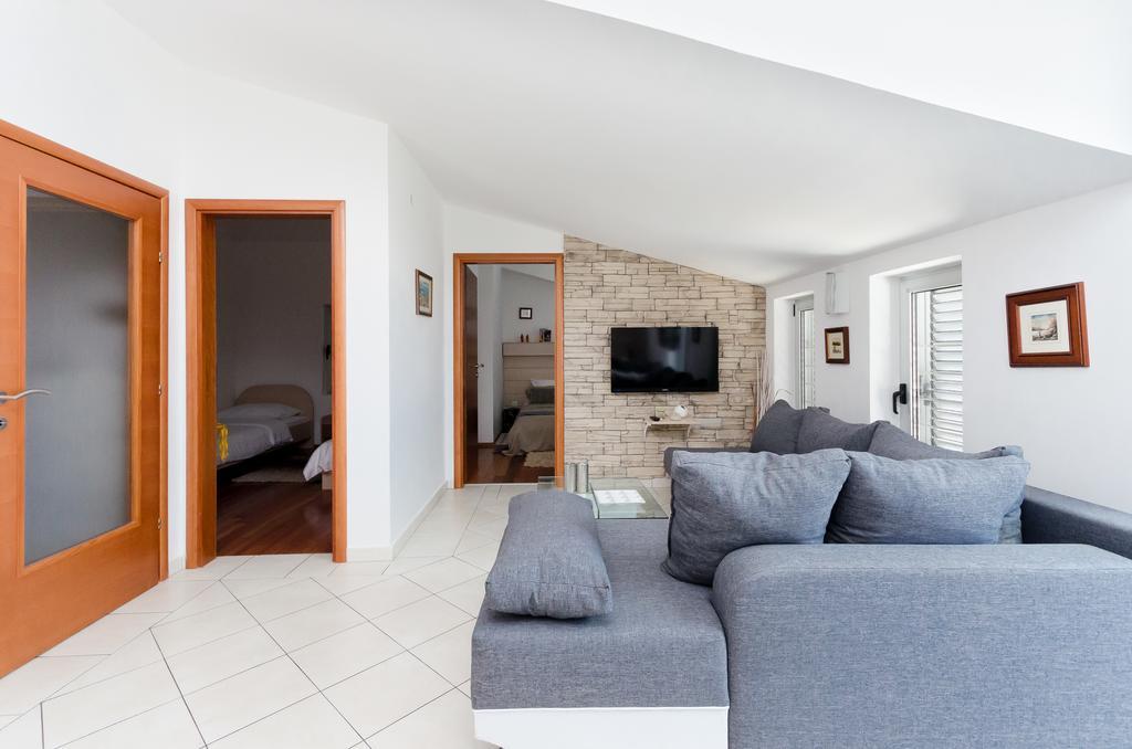 Apartments Valbruna Rovinj Luaran gambar